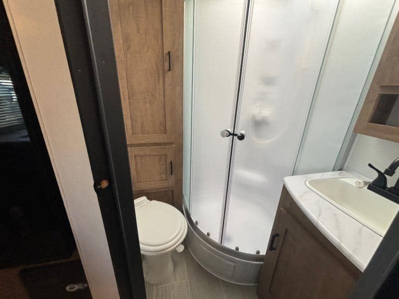 2024 Coachmen 2024 Coachmen Freedom Express Ultra Lite - thumbnail 16