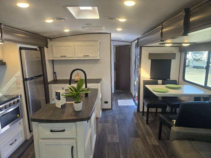 2023 Dutchmen 2023 Dutchmen Atlas - thumbnail 18