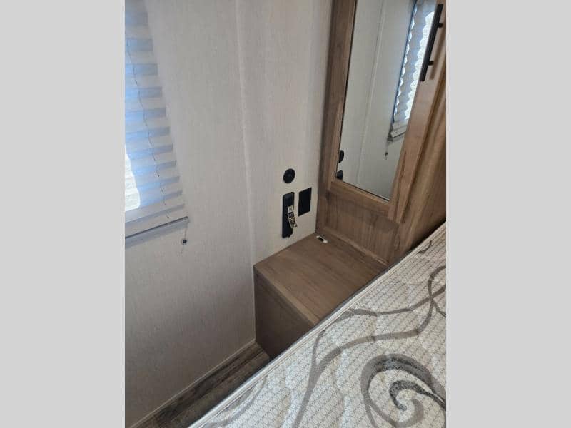 2024 Forest River 2024 Forest River Cherokee Grey Wolf Black Label - thumbnail 34