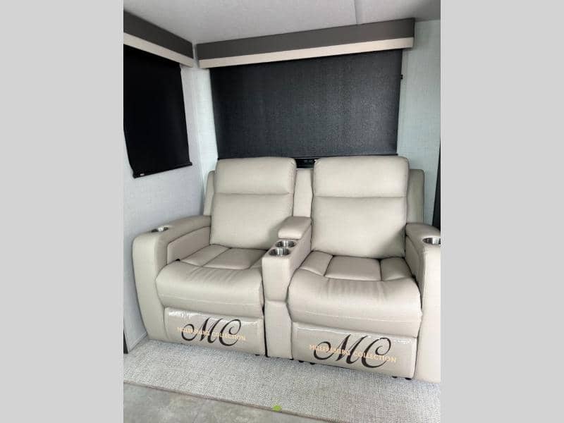 2025 Forest River 2025 Forest River Flagstaff Super Lite - thumbnail 4