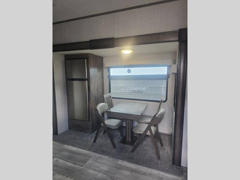 2021 Forest River 2021 Forest River Sierra - thumbnail 11