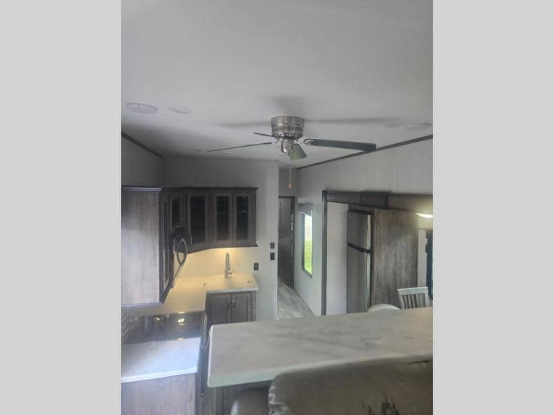 2021 Forest River 2021 Forest River Sierra - thumbnail 14