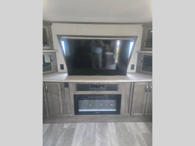 2021 Forest River 2021 Forest River Sierra - thumbnail 19