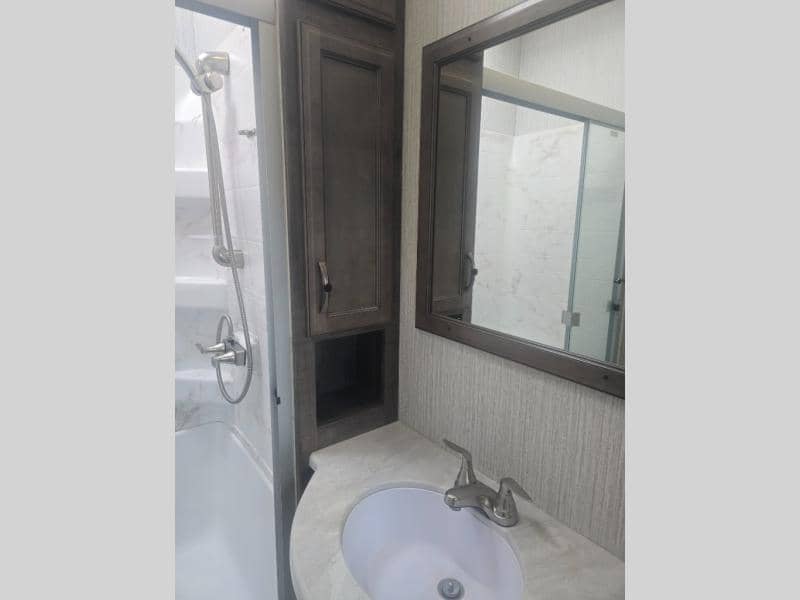 2021 Forest River 2021 Forest River Sierra - thumbnail 22