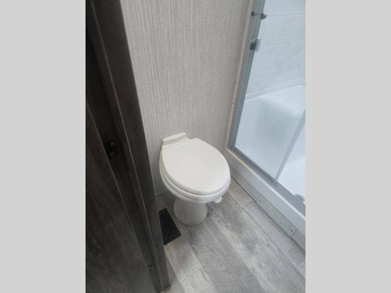 2021 Forest River 2021 Forest River Sierra - thumbnail 25