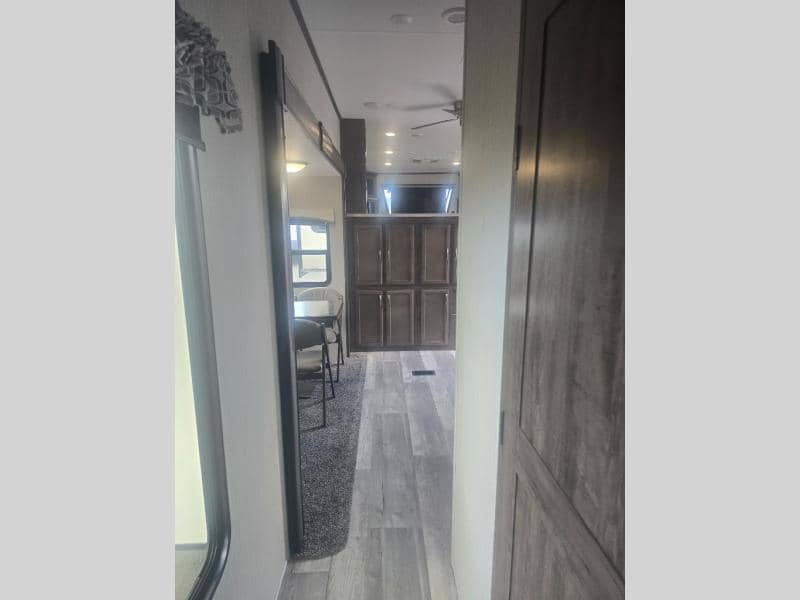 2021 Forest River 2021 Forest River Sierra - thumbnail 26