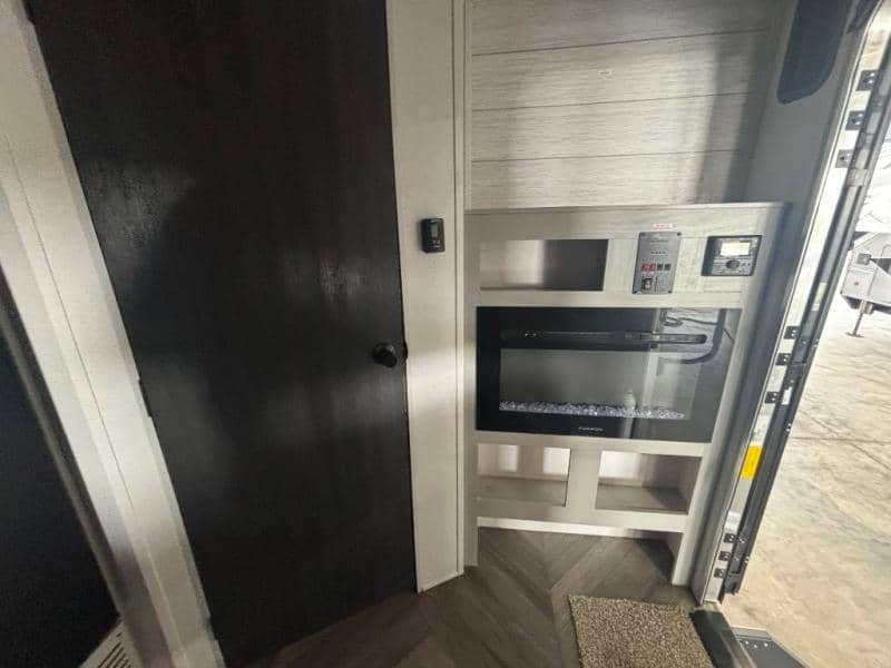 2022 Forest River 2022 Forest River Wildwood X-Lite - thumbnail 7