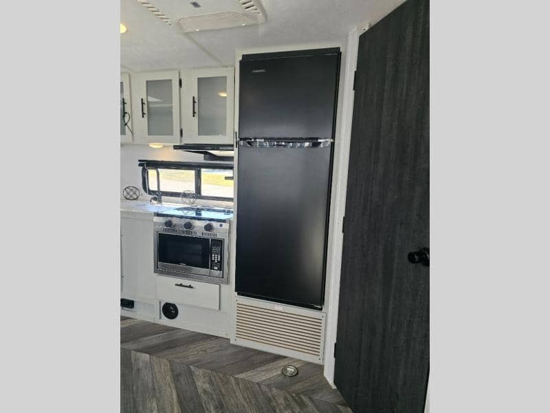 2022 Forest River 2022 Forest River Wildwood X-Lite - thumbnail 14