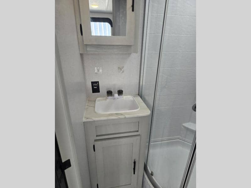 2022 Forest River 2022 Forest River Wildwood X-Lite - thumbnail 23