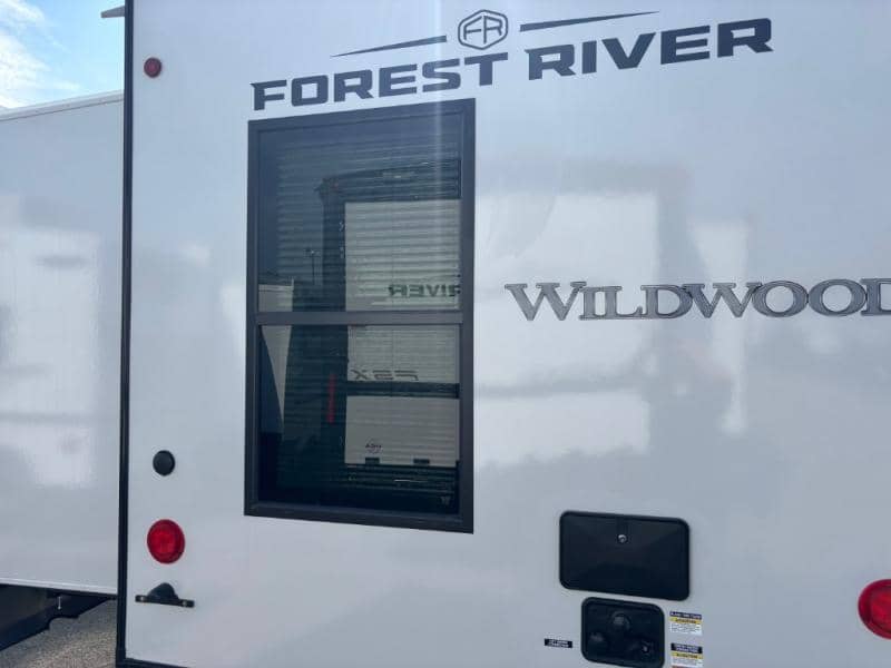 2026 Forest River 2026 Forest River Wildwood Heritage Glen - thumbnail 5