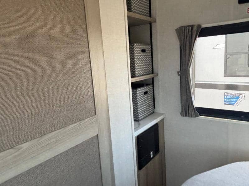 2025 Forest River 2025 Forest River Wildwood FSX - thumbnail 15