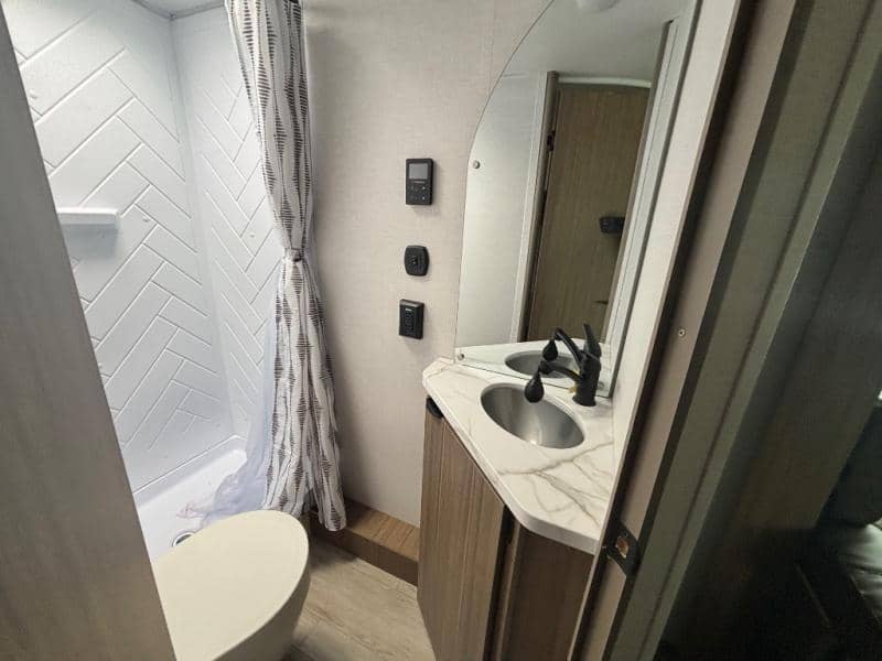 2026 Forest River 2026 Forest River Wildwood FSX - thumbnail 16