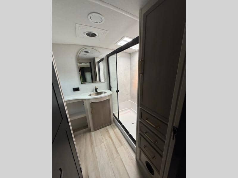 2026 Forest River 2026 Forest River Wildwood Heritage Glen Elite Series - thumbnail 24