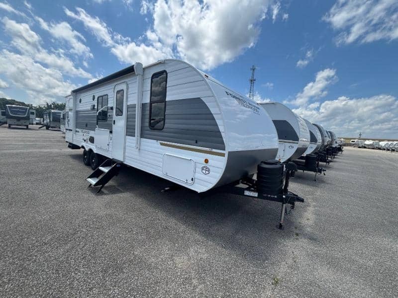 2026 Forest River 2026 Forest River Wildwood X-Lite - thumbnail 3