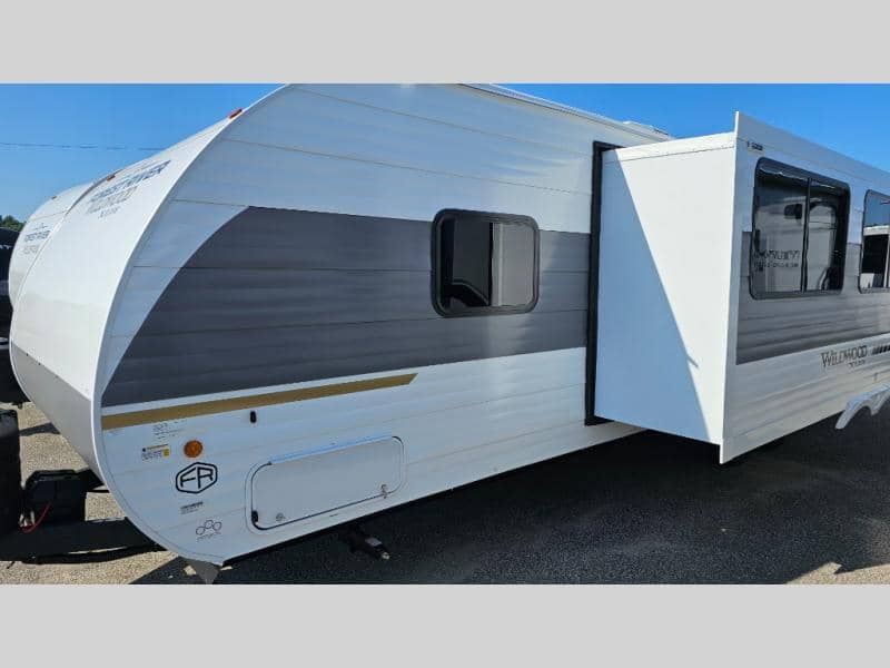 2026 Forest River 2026 Forest River Wildwood X-Lite - thumbnail 5