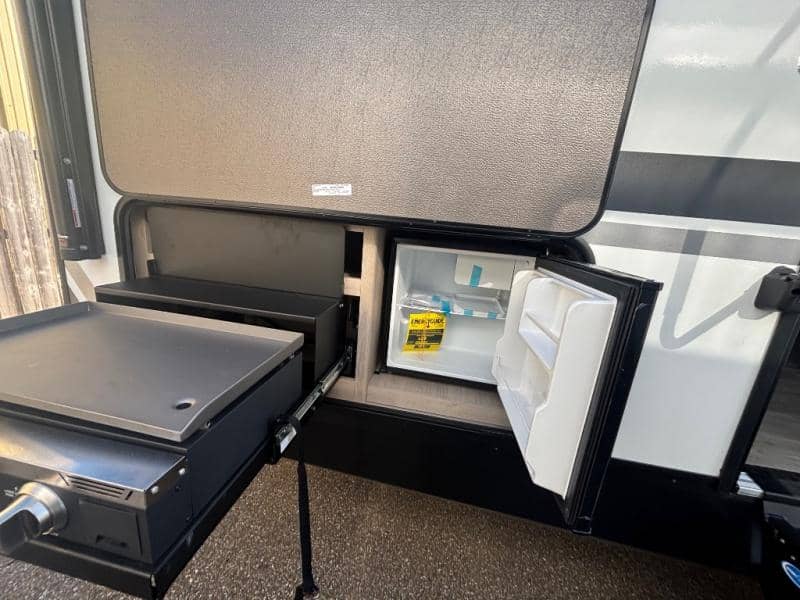 2026 Grand Design 2026 Grand Design Imagine - thumbnail 6