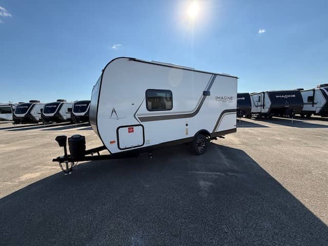 2026 Grand Design 2026 Grand Design Imagine AIM - thumbnail 5