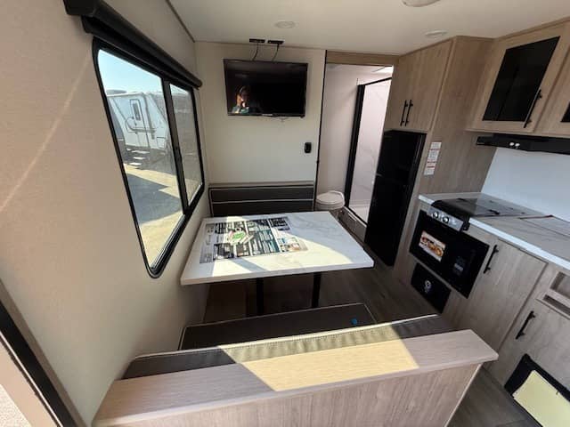 2026 Grand Design 2026 Grand Design Imagine AIM - thumbnail 6