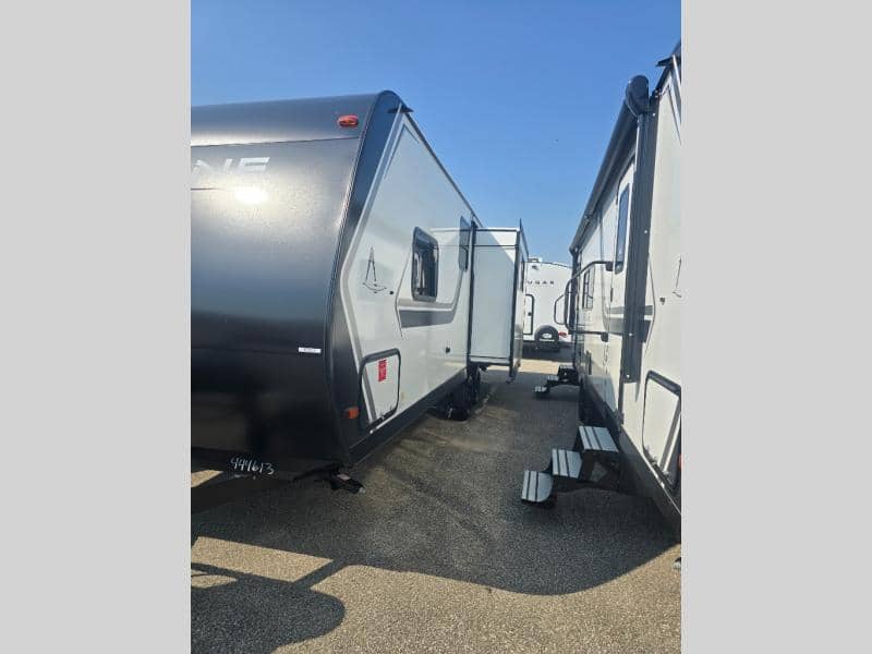 2026 Grand Design 2026 Grand Design Imagine XLS - thumbnail 4