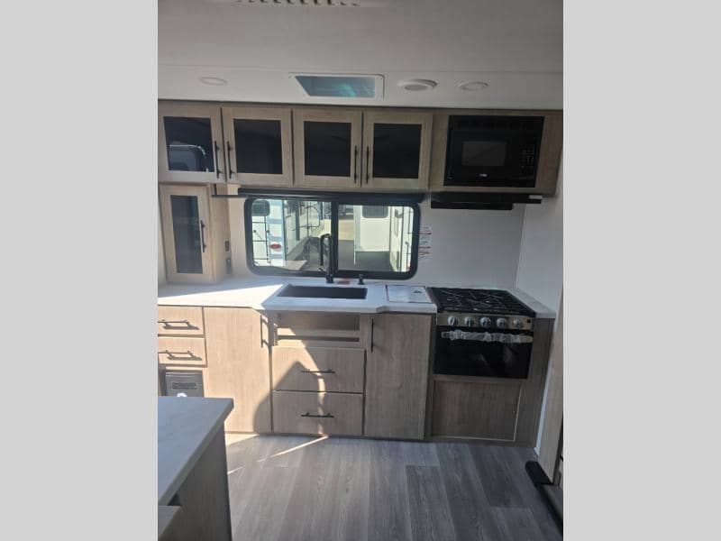 2026 Grand Design 2026 Grand Design Imagine XLS - thumbnail 12