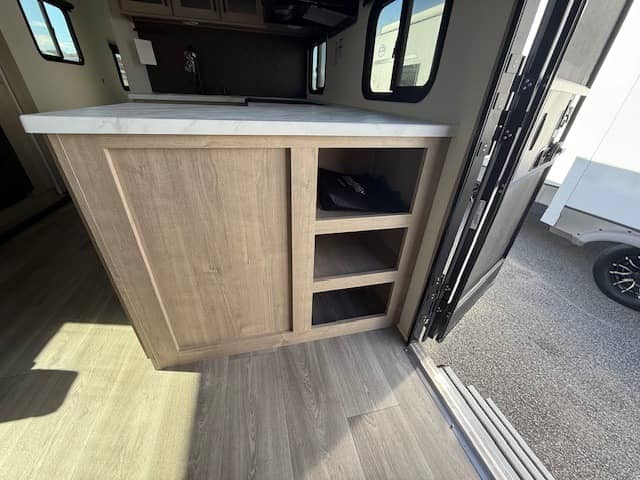 2026 Grand Design 2026 Grand Design Imagine - thumbnail 7