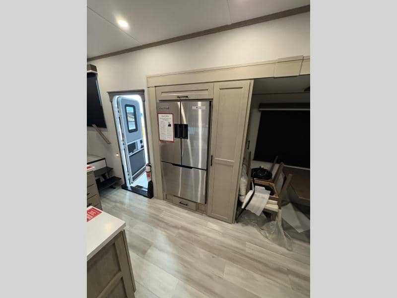 2026 Grand Design 2026 Grand Design Influence - thumbnail 7