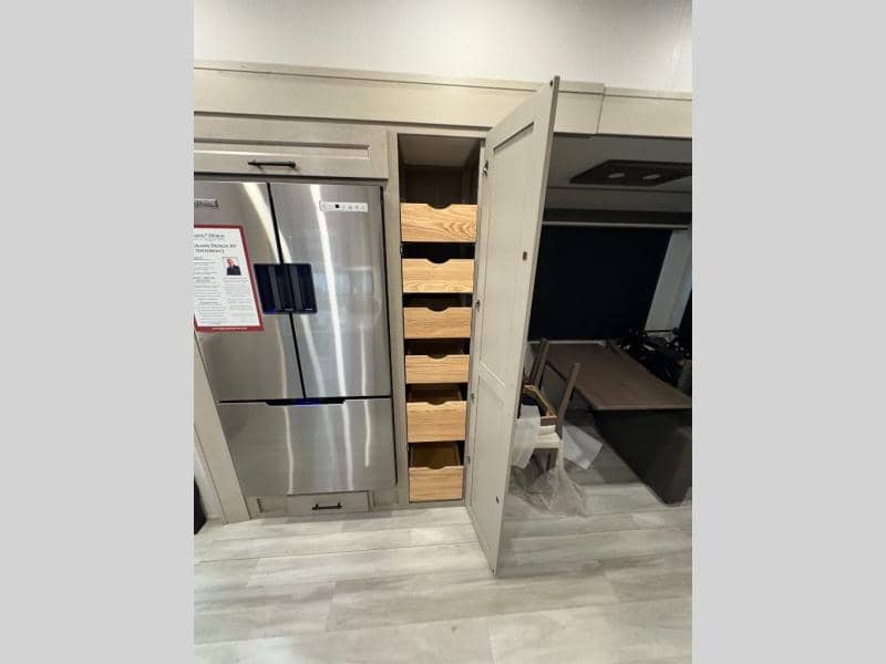 2026 Grand Design 2026 Grand Design Influence - thumbnail 8