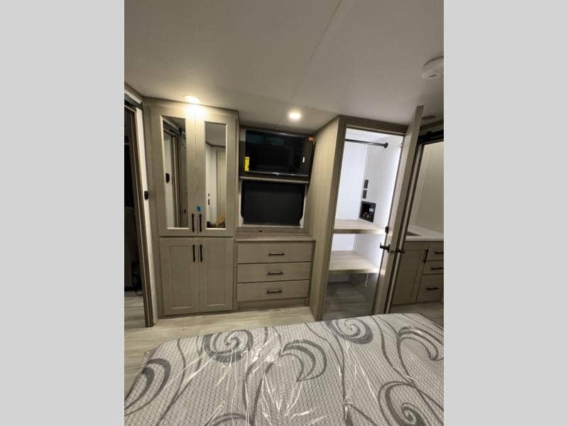 2026 Grand Design 2026 Grand Design Influence - thumbnail 25