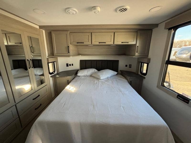 2025 Grand Design 2025 Grand Design Momentum M-Class - thumbnail 19