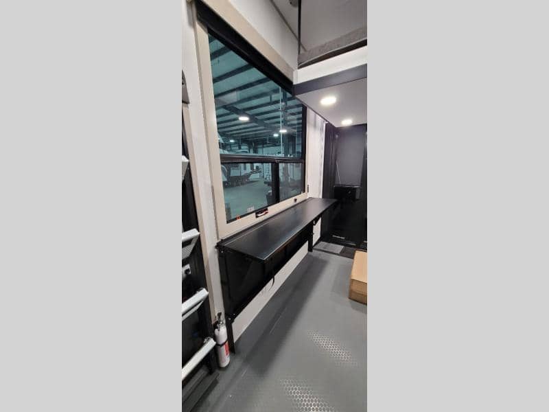 2025 Grand Design 2025 Grand Design Momentum M-Class - thumbnail 19