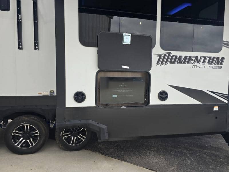 2024 Grand Design 2024 Grand Design Momentum - thumbnail 6