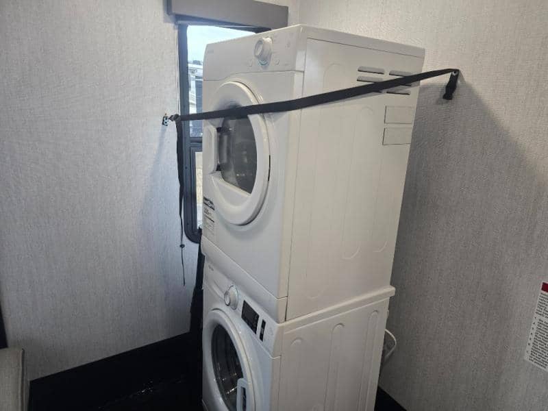 2024 Grand Design 2024 Grand Design Momentum - thumbnail 32