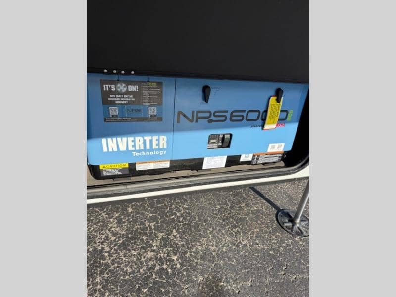 2024 Grand Design 2024 Grand Design Momentum - thumbnail 37