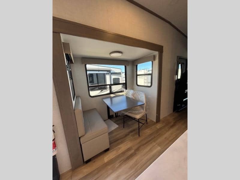 2025 Grand Design 2025 Grand Design Reflection - thumbnail 9