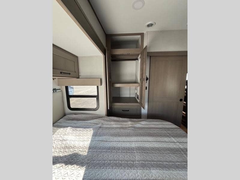 2025 Grand Design 2025 Grand Design Reflection - thumbnail 22