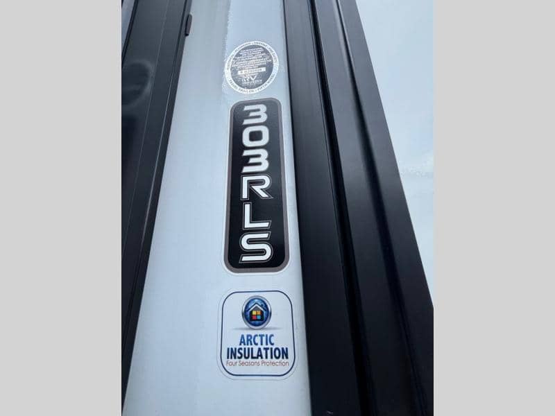 2026 Grand Design 2026 Grand Design Reflection - thumbnail 8