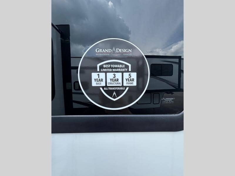 2026 Grand Design 2026 Grand Design Reflection - thumbnail 9