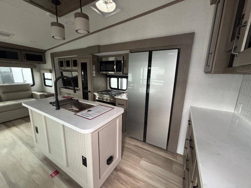 2026 Grand Design 2026 Grand Design Reflection - thumbnail 10