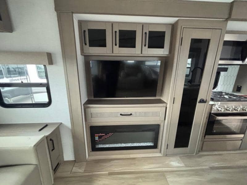 2026 Grand Design 2026 Grand Design Reflection - thumbnail 17