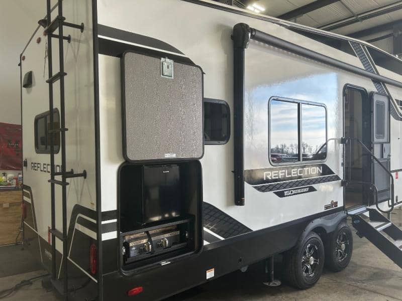 2026 Grand Design 2026 Grand Design Reflection 150 Series - thumbnail 1