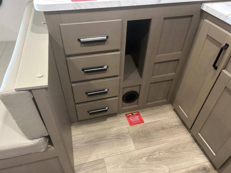 2026 Grand Design 2026 Grand Design Reflection 150 Series - thumbnail 10