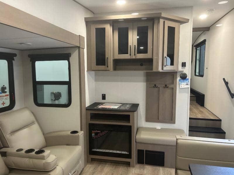 2026 Grand Design 2026 Grand Design Reflection 150 Series - thumbnail 14