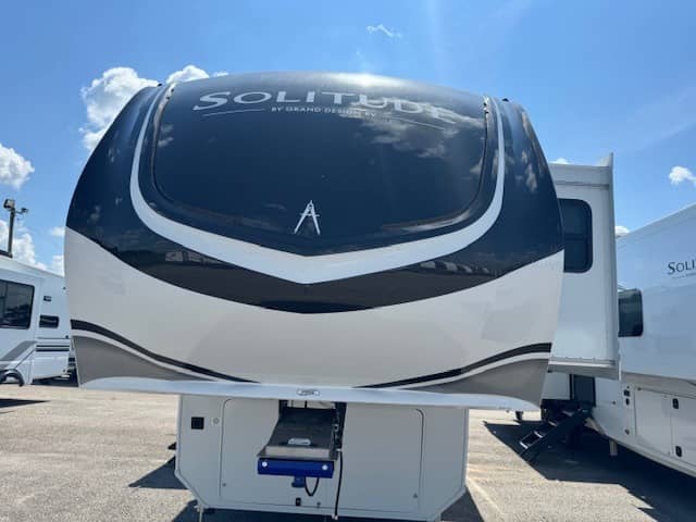 2026 Grand Design 2026 Grand Design Solitude - thumbnail 3