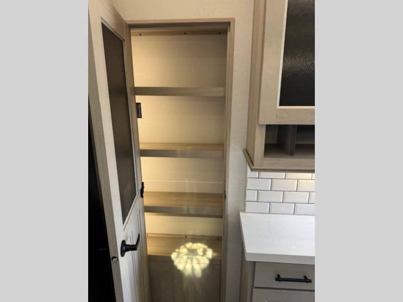 2026 Grand Design 2026 Grand Design Solitude - thumbnail 11