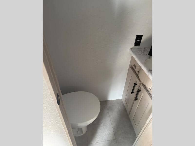 2026 Grand Design 2026 Grand Design Solitude - thumbnail 14