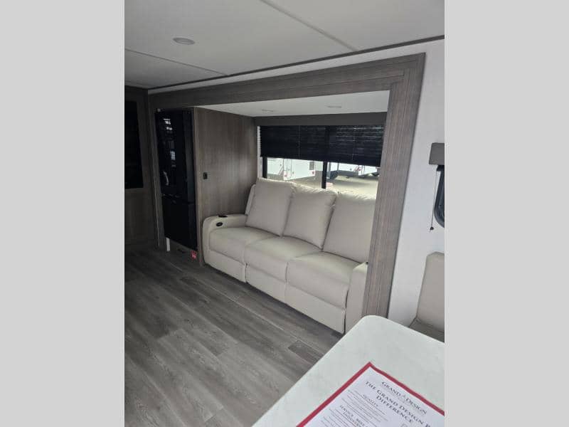 2026 Grand Design 2026 Grand Design Transcend - thumbnail 20