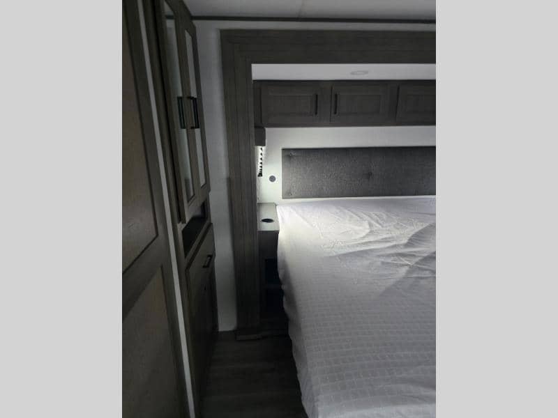 2026 Grand Design 2026 Grand Design Transcend - thumbnail 32