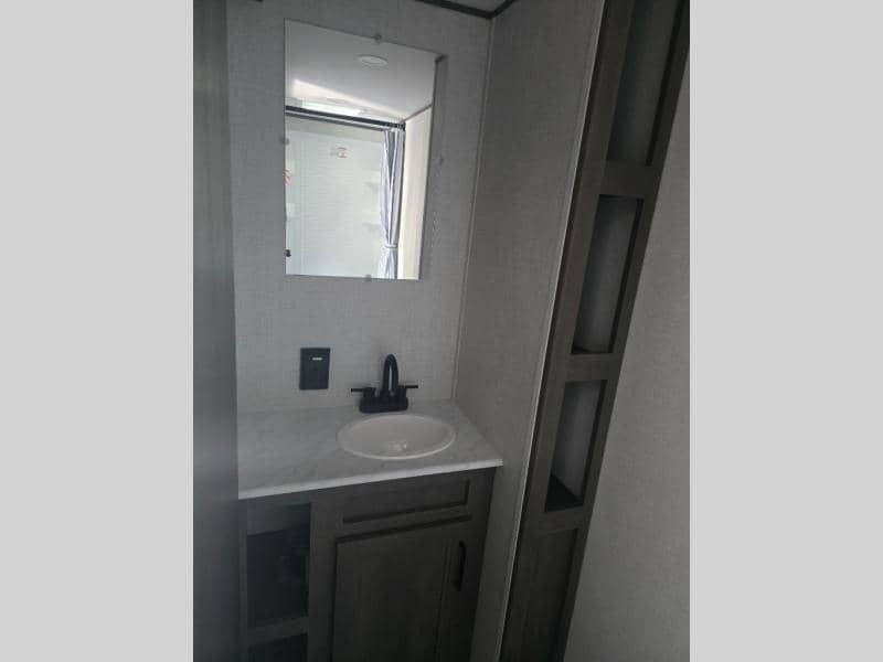 2026 Grand Design 2026 Grand Design Transcend - thumbnail 17