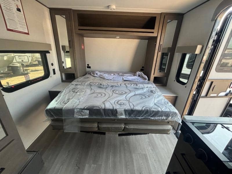 2026 Grand Design 2026 Grand Design Transcend - thumbnail 15