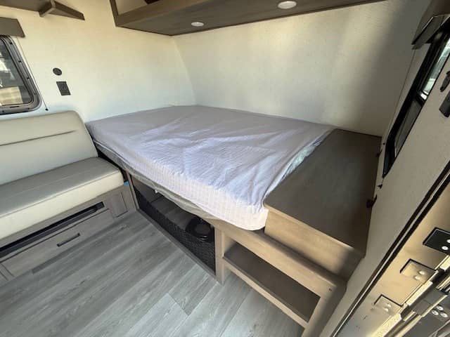 2026 Grand Design 2026 Grand Design Transcend - thumbnail 10